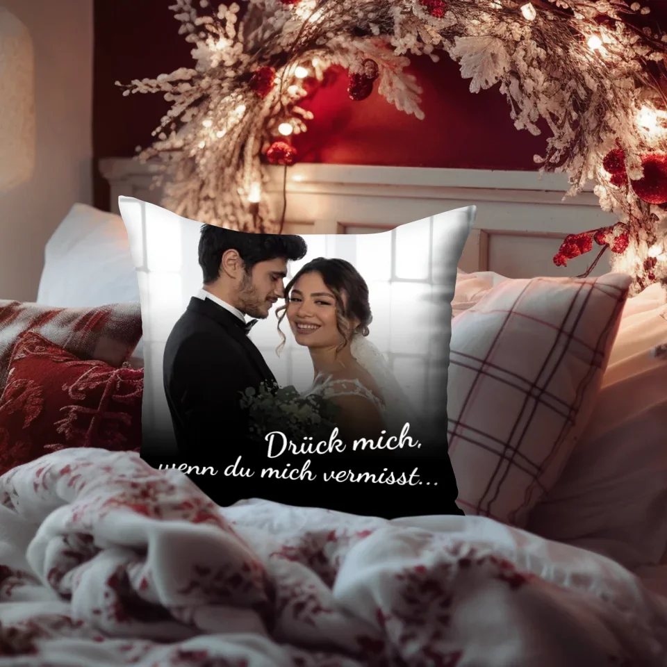christmas-pillow-bedroom-PNG-001
