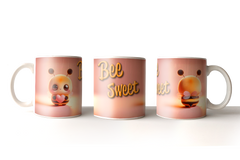 Panorama Tasse "Bee Sweet" - Grafikmagie