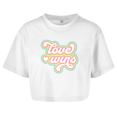 Damen Oversize Crop Top  "Love Wins"