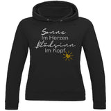 Damen Hoodie "Sonne im Herzen Blödsinn im Kopf " - Grafikmagie