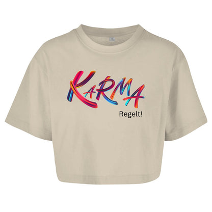 Damen Oversize Crop Top "Karma Regelt" - Grafikmagie